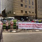 Demo Bank Mandiri Cabang Medan: Minta KPK Tangkap 16 Orang Terlapor