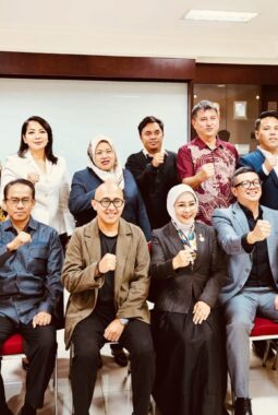 Bawaslu DKI Jakarta Kolaborasi dengan Praktisi Hukum DPN PERADI SAI Perkuat Pengawasan Pemilu