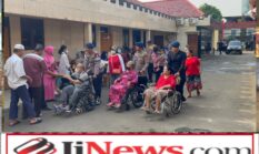 Brimob Metro Jaya Gelar Cek Kesehatan Gratis dan Bagikan Sembako di Mako Detasemen Gegana